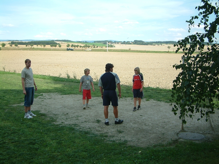 img00104.jpg