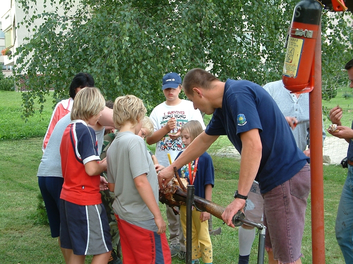 img00137.jpg